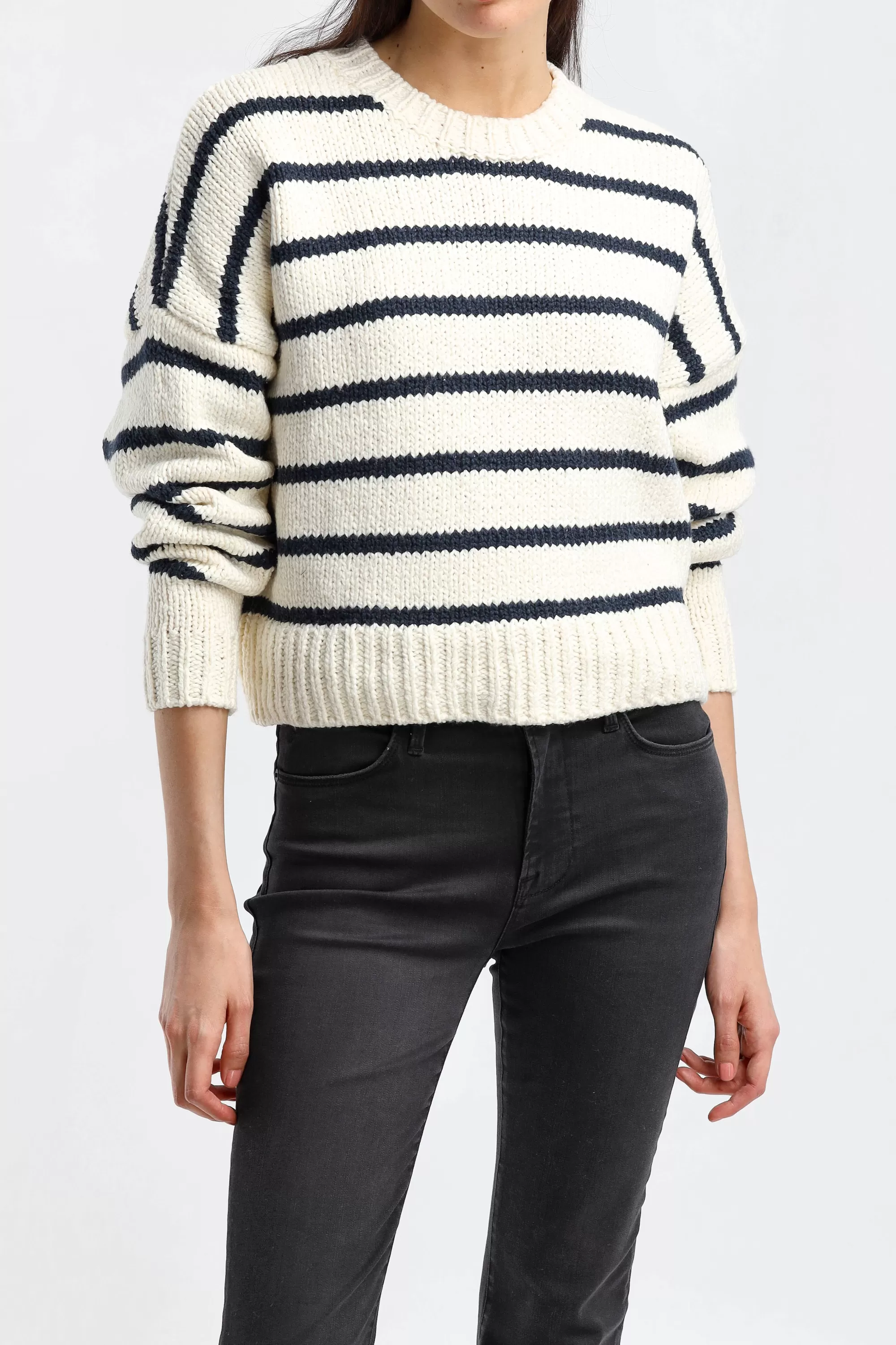 Frauen Frame Pullover Crop Crew In Navy