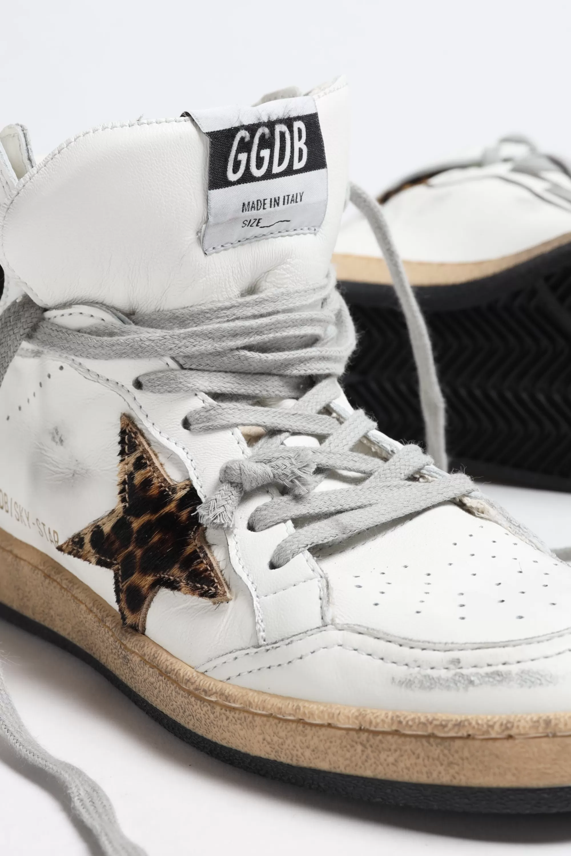 Frauen Golden Goose Sneaker Sky Star Leo In Weis/Braun